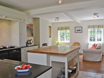 Holiday Rental for 8 People in Cheddar, Somerset, Photo 2