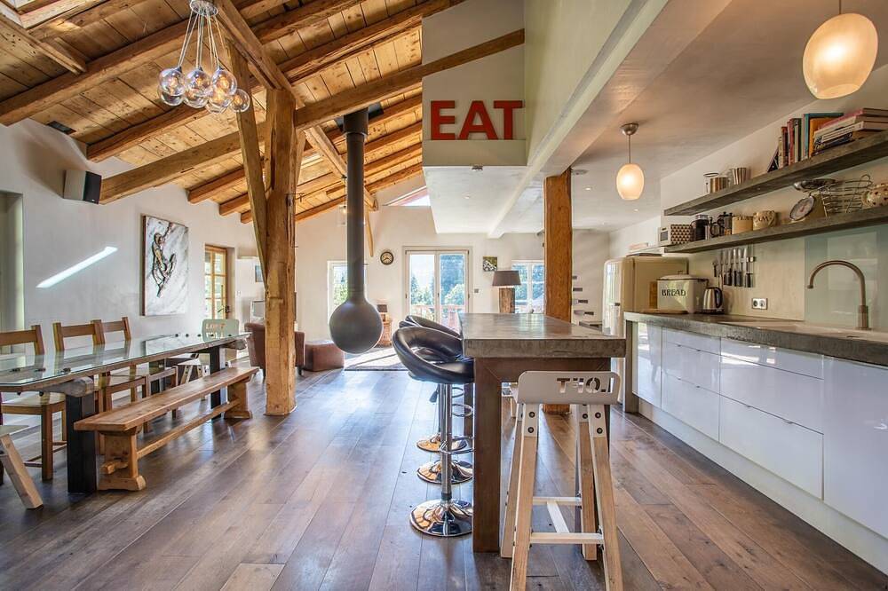 Chalet Suay est une ferme du 18ème siècle magnifique dans Servoz près de Chamonix in Servoz, Région de Bonneville