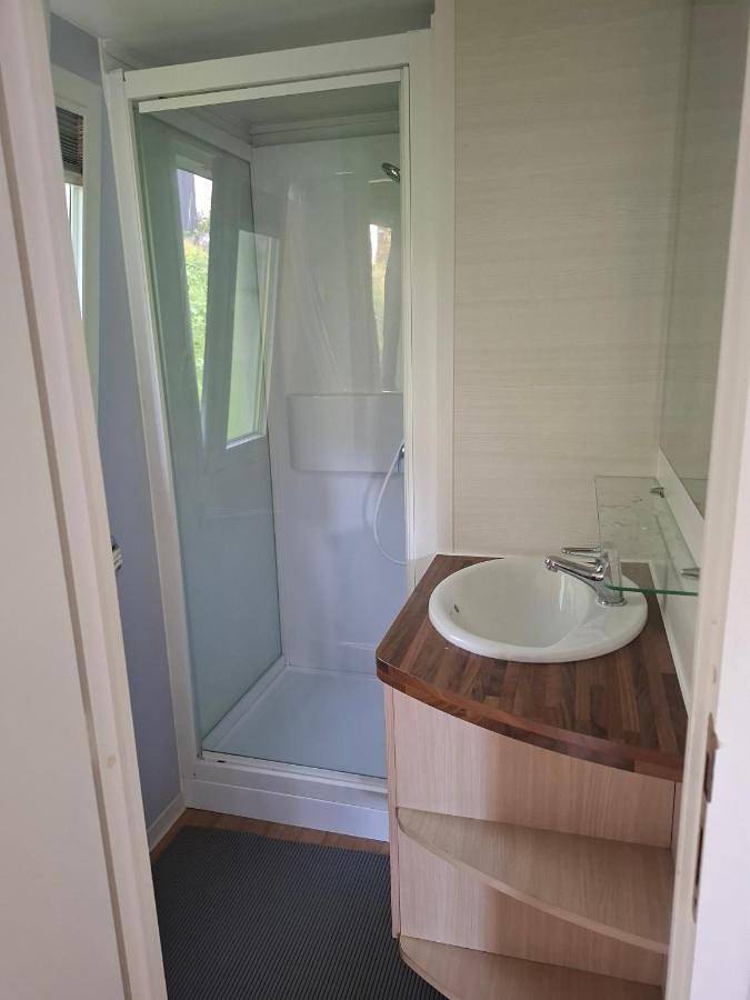 Location de vacances pour 6 personnes, avec terrasse et piscine dans Lac du Laouzas - 2