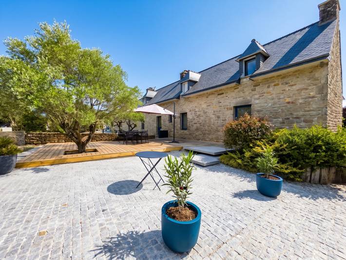 Location de vacances pour 5 personnes, avec Balcon/Terrasse ainsi que Terrasse et Jardin à Saint-Évarzec