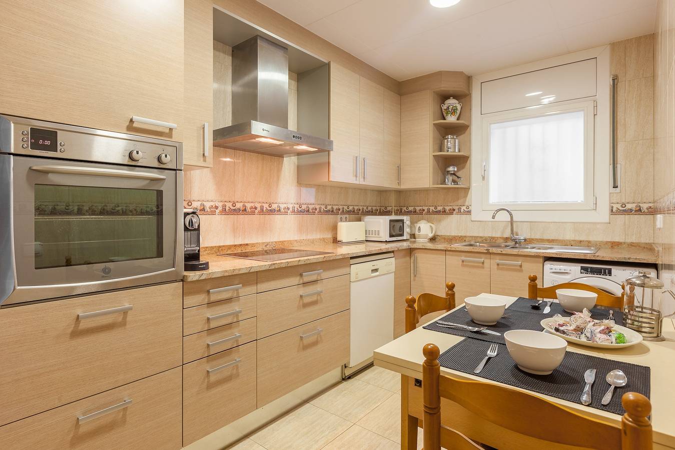 Apartamento entero, Apartamento 'Amelie' con Wi-Fi in Canet de Mar, Costa del Maresme