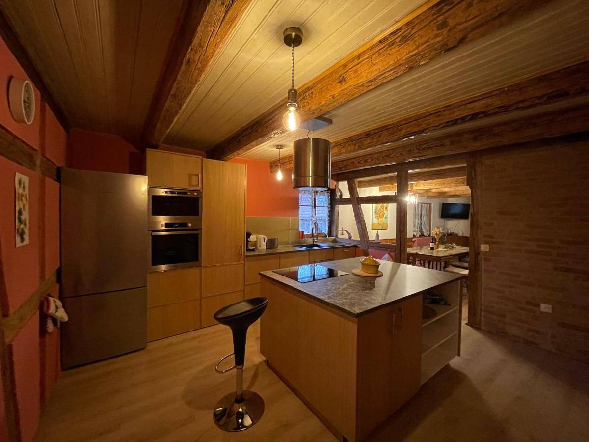 Appartement entier, Three-Bedroom Apartment in Fessenheim-le-Bas, Région de Strasbourg