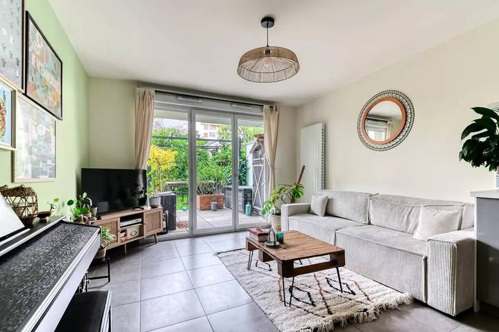 Gîte pour 4 personnes, avec jardin à Villeurbanne - 2