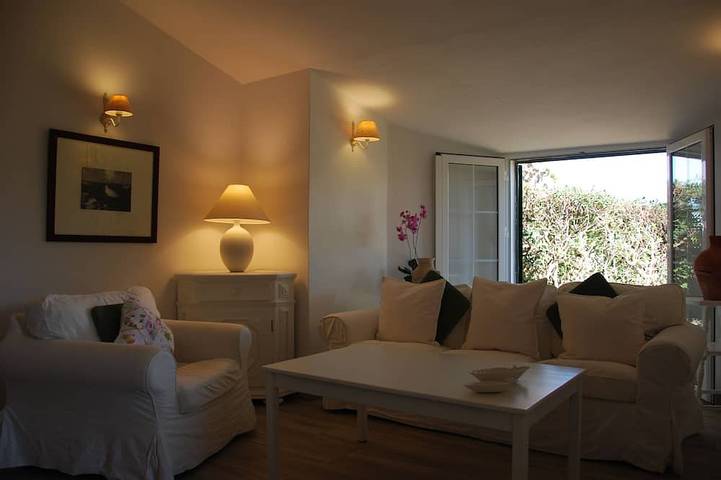 Il Sole Haus Einfamilien-Doppelhaushälfte mit Garten. Cap D'Artrutx, Menorca. in Cap d'Artrutx, Ciutadella