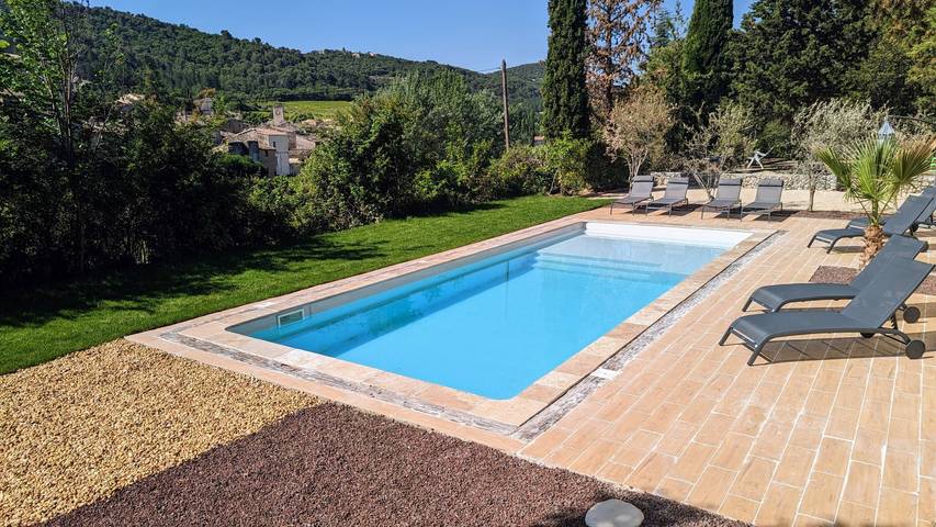 Chambre d’hôte pour 5 personnes, avec jardin et piscine, animaux acceptés