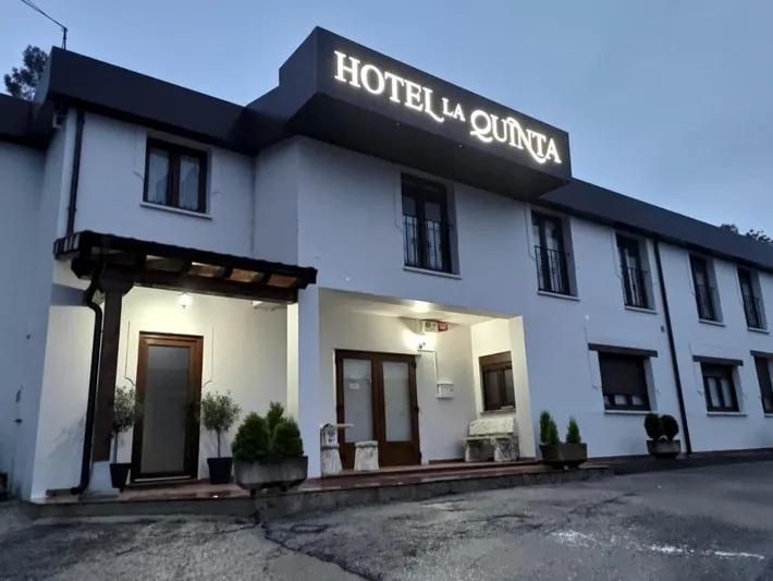 Hotel für 2 Personen, mit Terrasse - 1