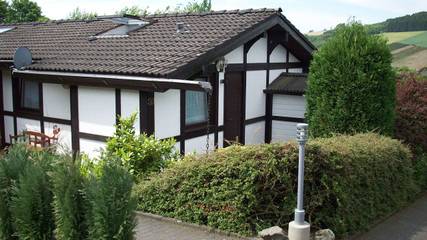 Ferienhaus für 4 Personen, mit Garten in Meschede