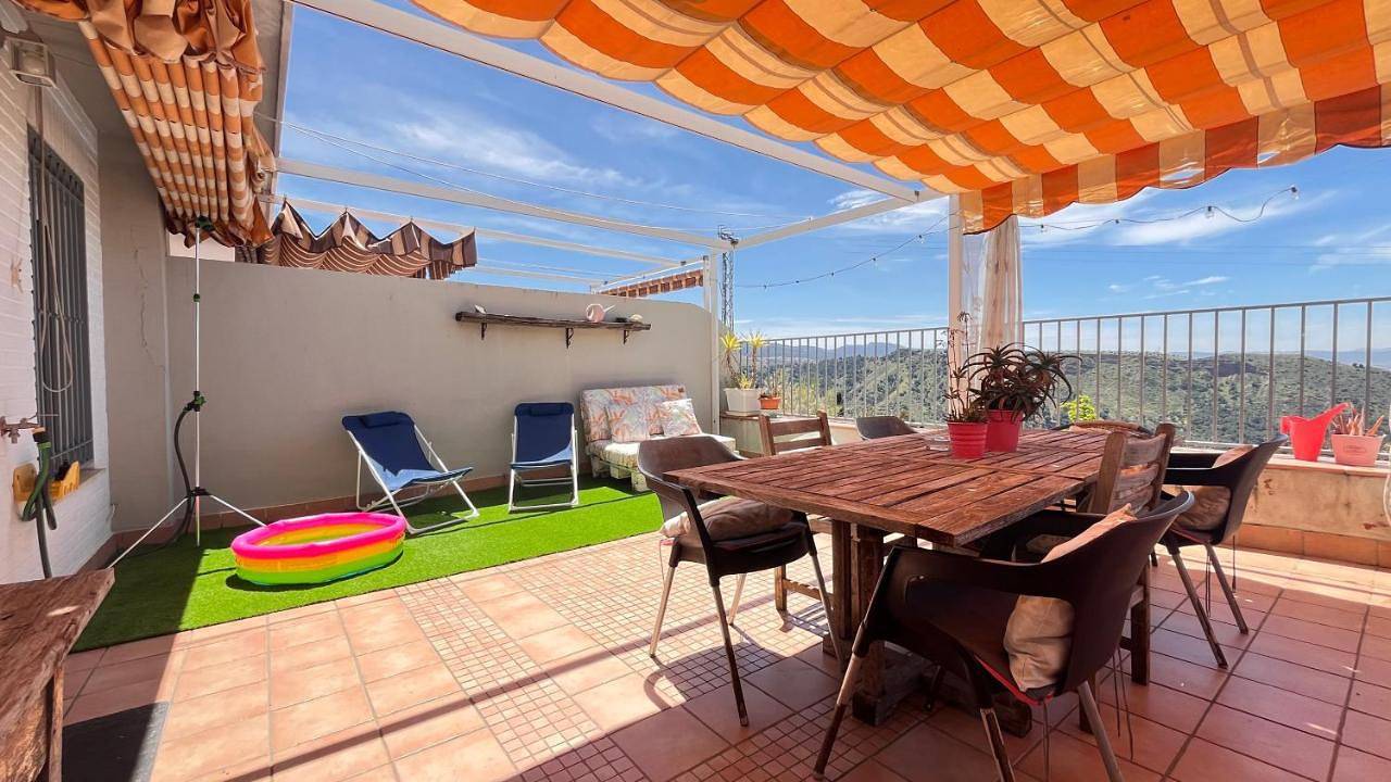 Casa Los Abetos cerca de la Alhambra y Sierra Nevada in Entorno de Sierra Nevada, Granada