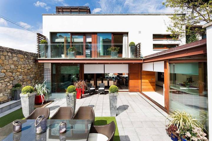 Casa de férias para 8 pessoas, com terraço e jardim, com animais de estimação em Dublin