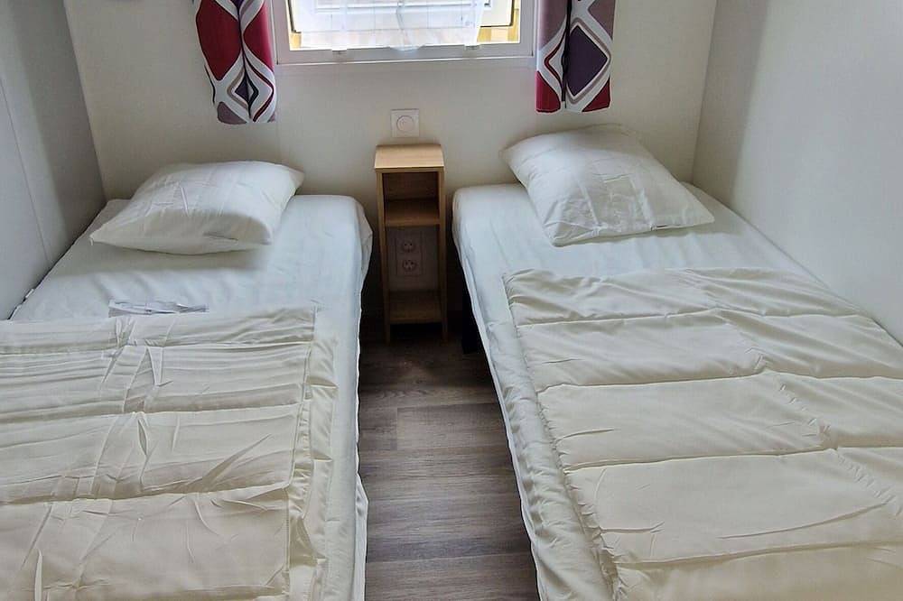 A deux kilomètres de l'ocean et du lac, grand mobilhome neuf à Lacanau Ocean in Lac de Lacanau, Lacanau