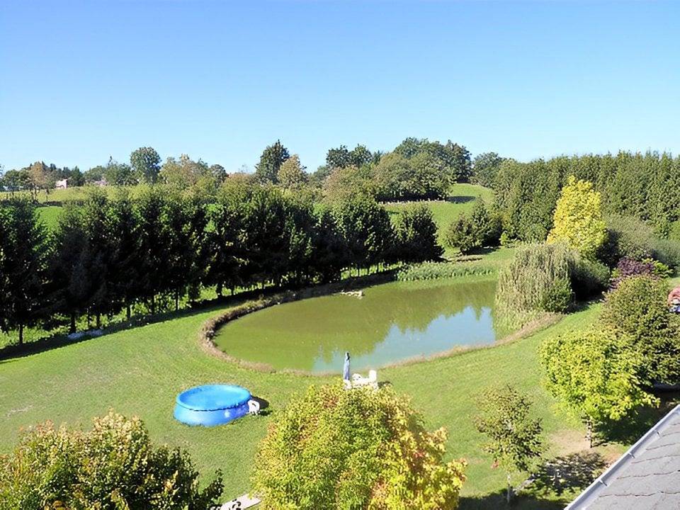 Domaine de la Grangeotte - Chambre 2 in Labesserette, Région d'Aurillac