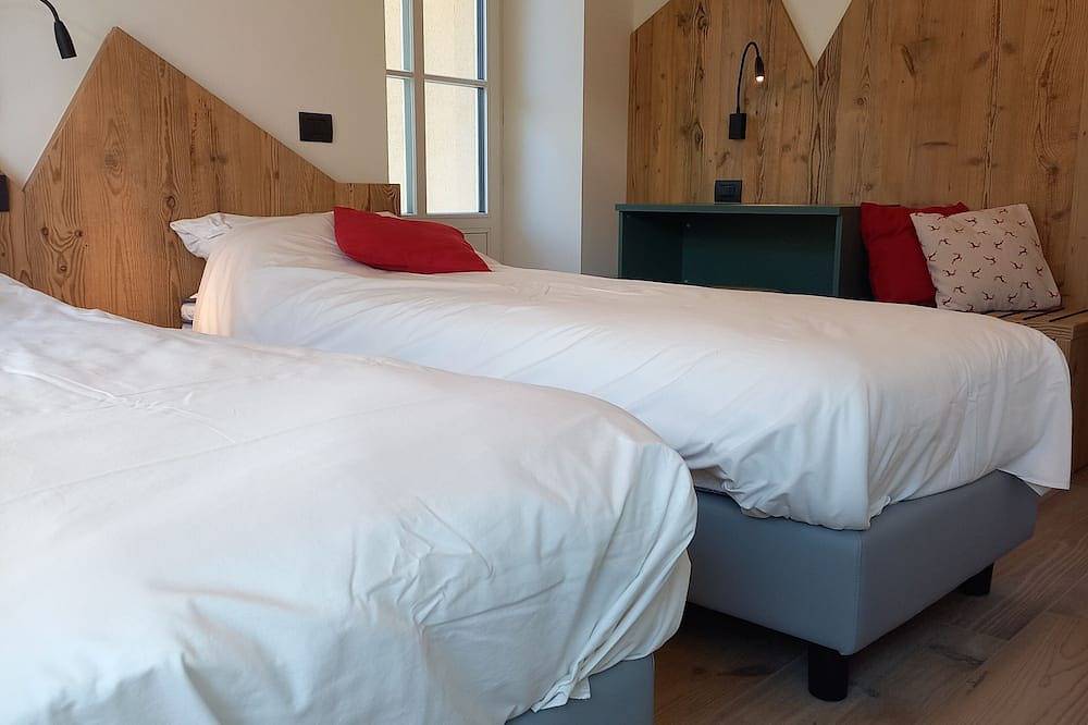 Appartamento intero, Mansarda Vale e Schena con vasca idromassaggio in San Vito di Cadore, Dolomiti Superski