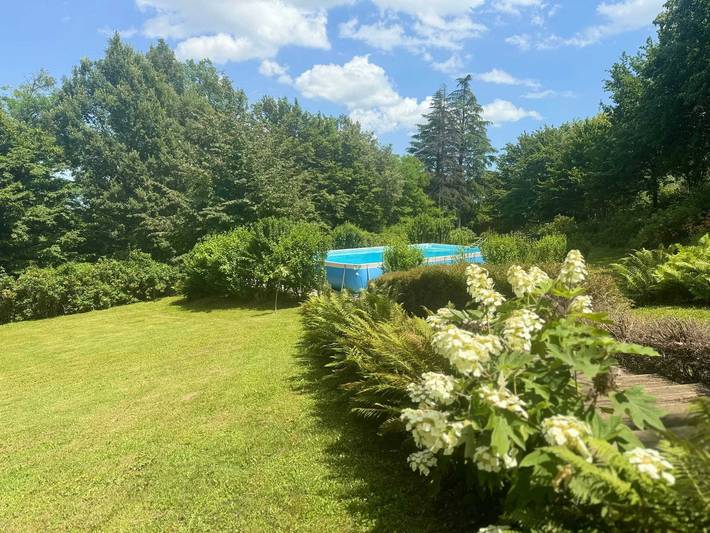 Chalet per 4 persone, con piscina e terrazza in Emilia Romagna