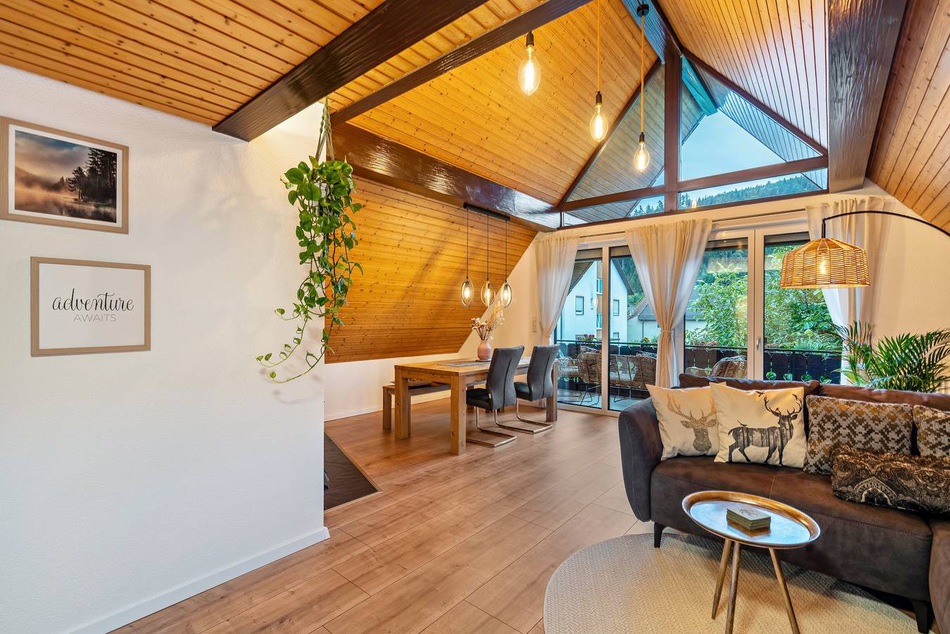 Appartement entier, Appartement "Goldener Hirsch" avec vue sur les montagnes, balcon et Wi-Fi in Lahr, Forêt-Noire centrale