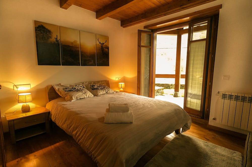Entire apartment, Apartment Ideal For Families in es Bòrdes, Catalan Pyrenees