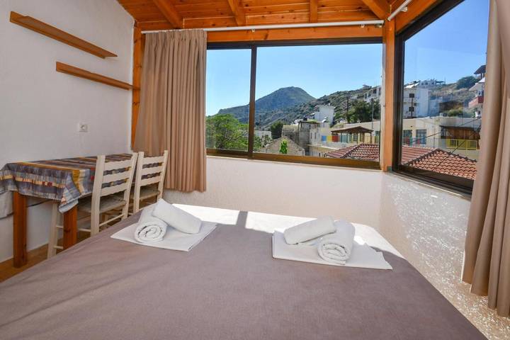 Gîte pour 2 personnes, avec balcon dans Myrtos - 2