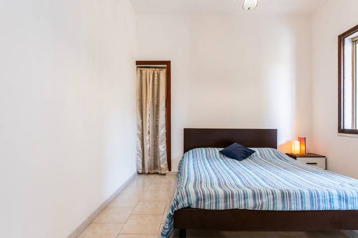 Belíssima Moradia com jardim, terraço e Wi-Fi; estacionamento disponível in Sant'Andrea (Cagliari), Quartu Sant'Elena