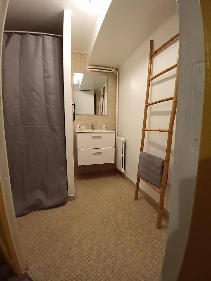 Gîte pour 2 personnes, avec jardin et terrasse à Coulaines - 2