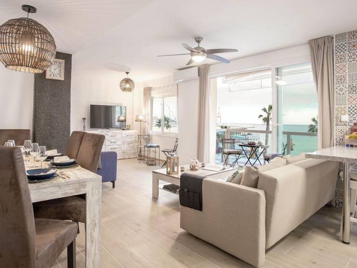 Ganze Ferienwohnung, Ferienwohnung für 4 Personen mit Meerblick in Carretera de Cádiz, Malaga