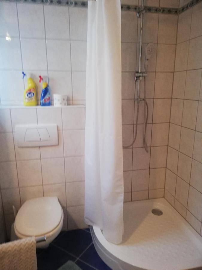 Ganze Wohnung, Ferienwohnung am Bodensee- Preiswert in Hödingen, Überlingen