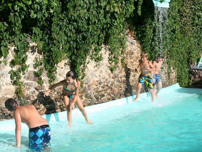 Bungalow pour 4 personnes, avec Terrasse et Bassin pour enfant