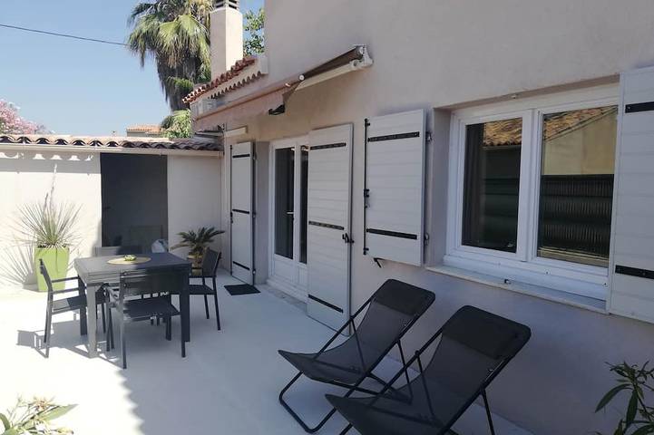 Gîte pour 4 personnes, avec jardin, animaux acceptés dans Plage de l'Ayguade