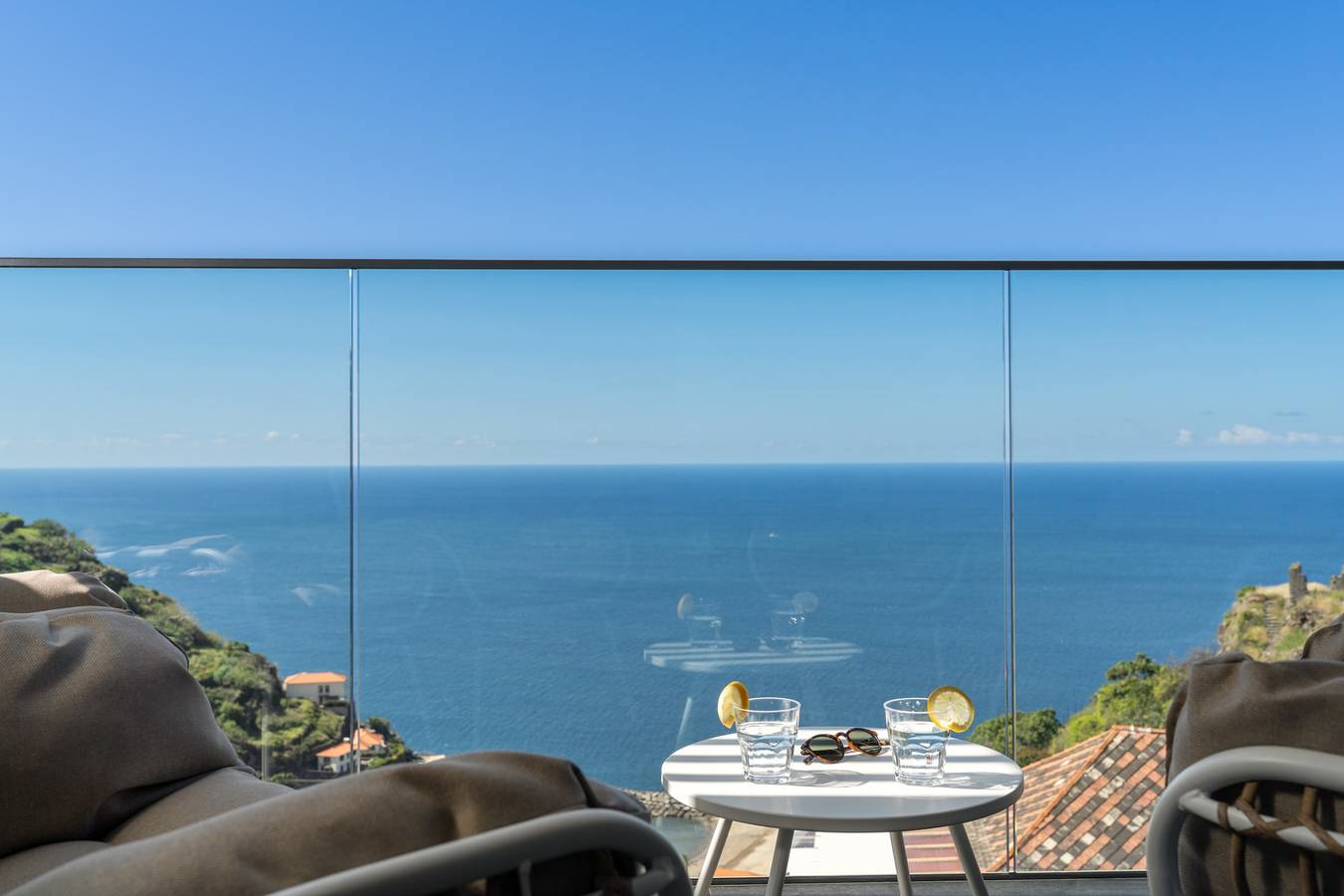 Ganze Wohnung, Ferienwohnung für 4 Personen mit Balkon in Calheta, Madeira