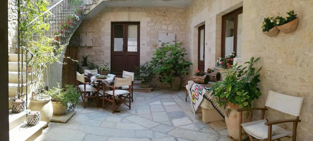 Apartmenthotel for 3 people, with terrace - 1