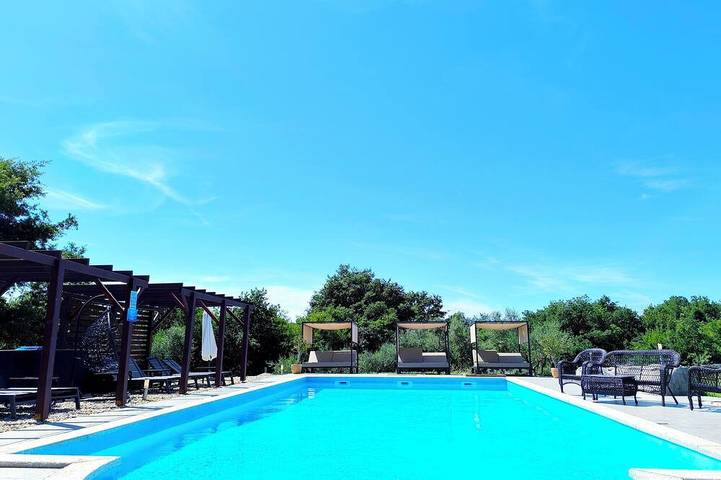 Maison de vacances pour 22 personnes, avec balcon et jardin, animaux acceptés dans Istrie