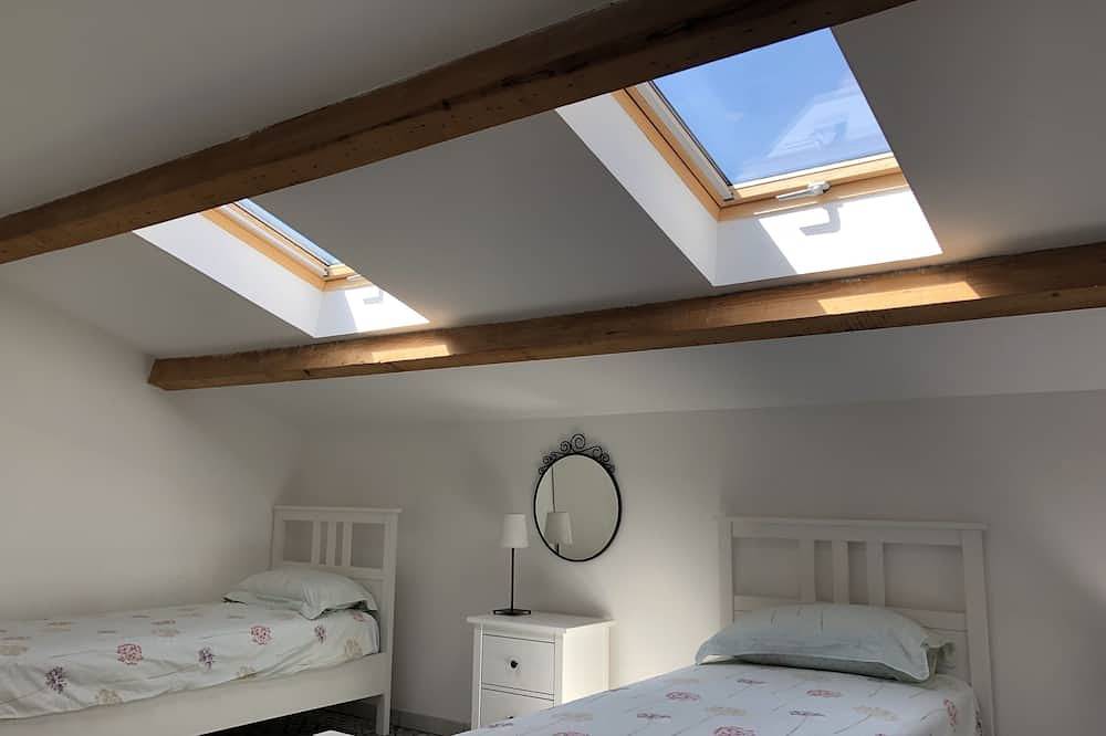 Herrliche familienfreundliche Villa mit neuen privaten und beheizten Pool in Cébazan, Mittelmeerküste (Frankreich)