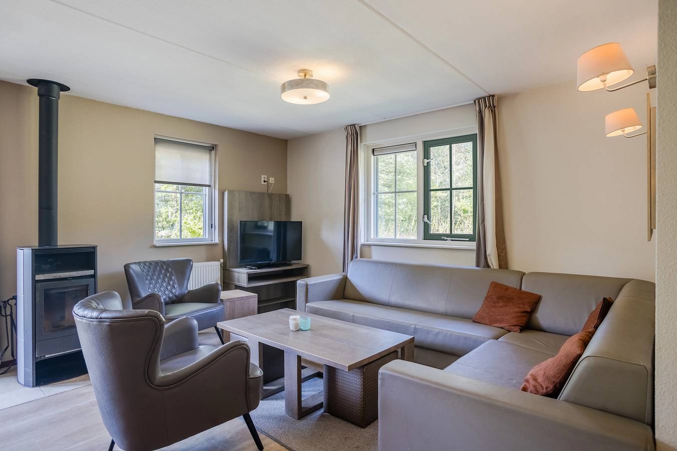 Landal Coldenhove — 8-persoons bungalow - Breed toegankelijk in Eerbeek, Veluwe