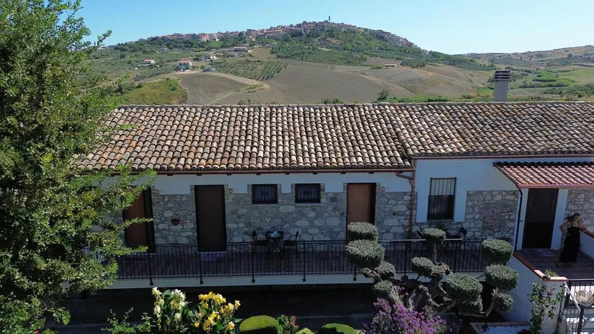 Bed and breakfast per 3 persone, con giardino e panorama nonché piscina, adatto a famiglie con bambini - 1