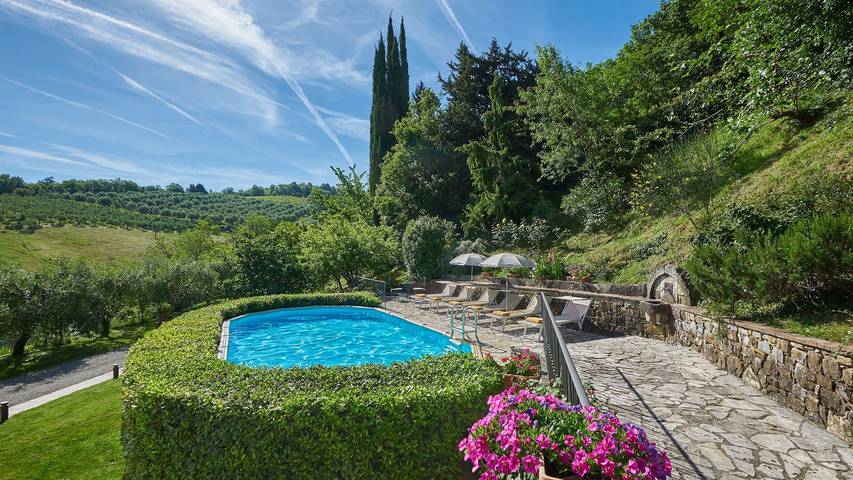 Location de vacances pour 6 personnes, avec jardin ainsi que terrasse et jacuzzi à Radda in Chianti - 4
