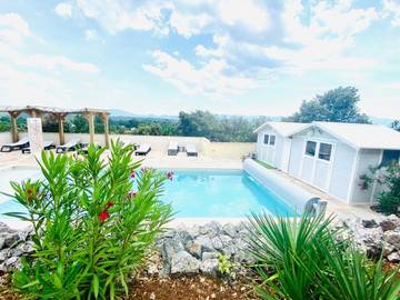 Maison d’hôte pour 2 personnes, avec piscine et jardin ainsi que jacuzzi et sauna à Saint-Maximin-la-Sainte-Baume