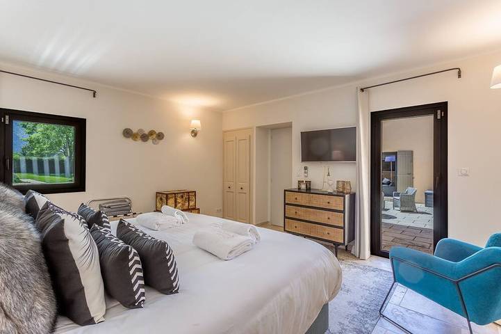 Hervorragende 5 * denkmalgeschützte Villa mit spektakulärer Aussicht in Ménerbes in Ménerbes, Regionaler Naturpark Luberon