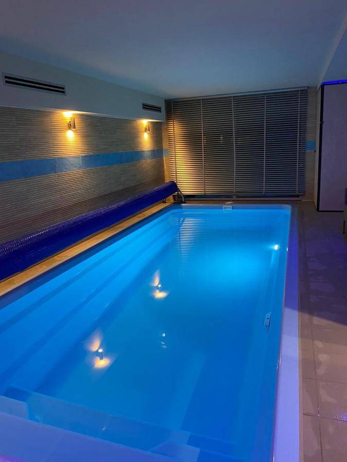 Willa dla 10 osób, z basen i ogród oraz sauna i jacuzzi na Mazury