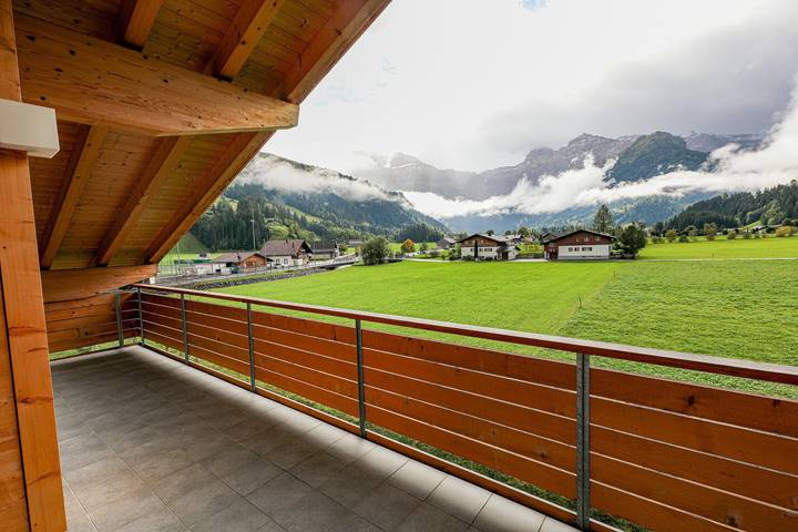 Ganze Ferienwohnung, Ferienwohnung für 4 Personen mit Balkon in Lenk im Simmental, Lenk