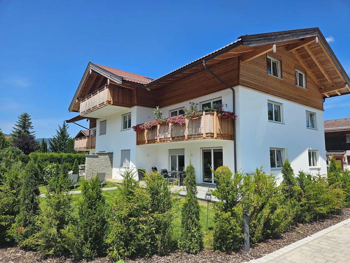 Ferienwohnung für 2 Personen, mit Balkon und Ausblick sowie Seeblick in Kreuth