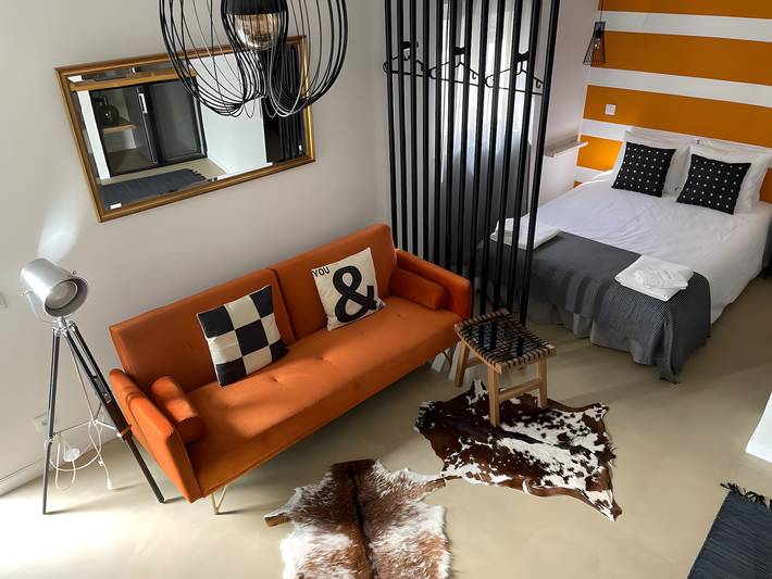 Casa Ferreiro Villa with Jacuzzi, Wi-Fi & Air Conditioning in Valada in Valada, Tejo River