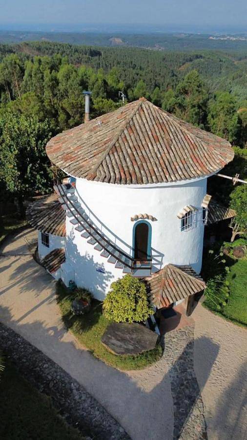 Location de vacances pour 6 personnes, avec jardin et vue dans Moita