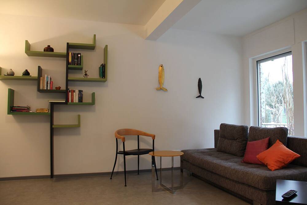 Ganze Wohnung, Sehr hochwertige Ferienwohnung, im Grünen gelegen in Berlin-Spandau in Berlin Hakenfelde, Berlin