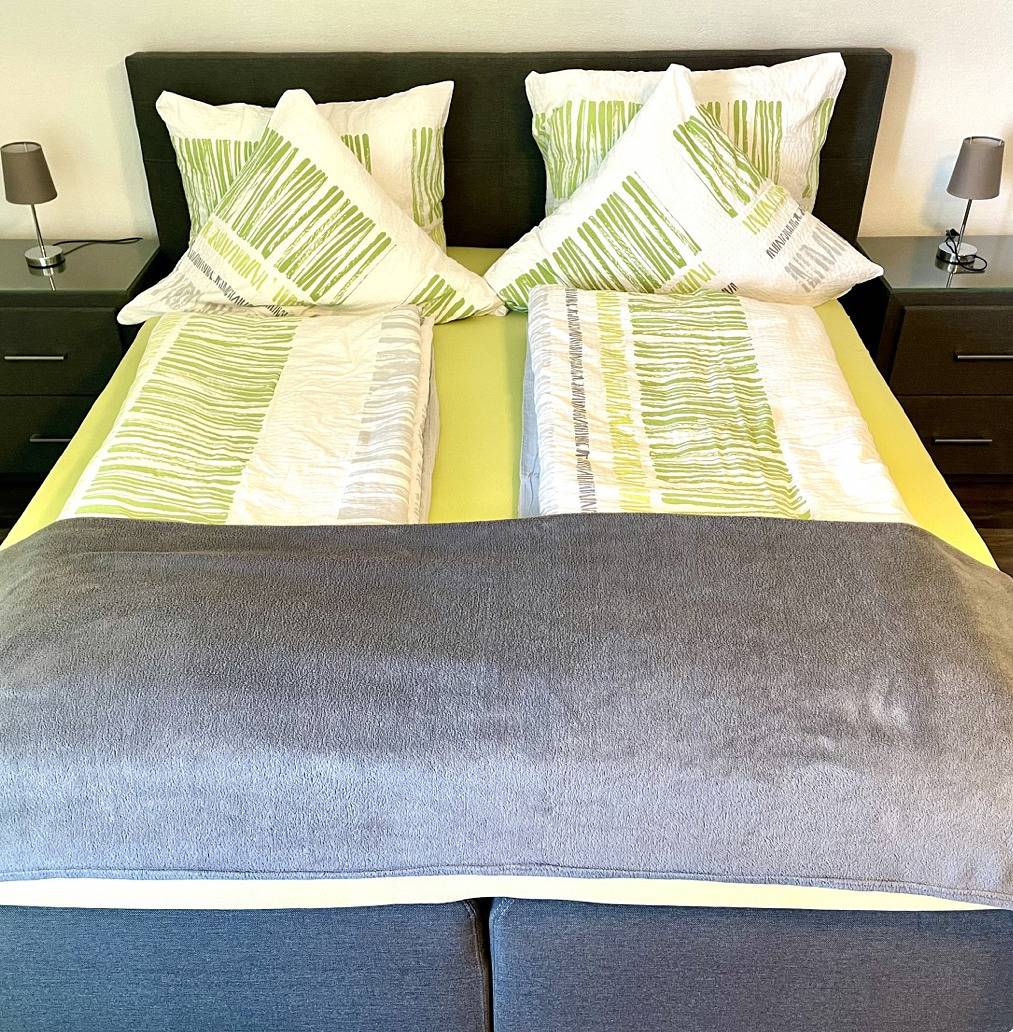 Ganze Ferienwohnung, Ferienwohnung Seehas am Bodensee - Ferienwohnung mit 75qm, 2 Schlafzimmer, max. 6 Erwachsene + 2 Kinder in Friedrichshafen, Region Bodensee-Oberschwaben