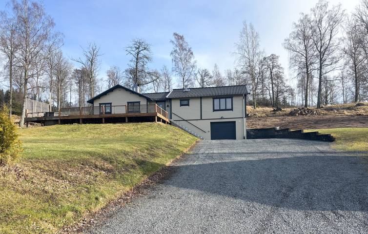 Ferienhaus für 8 Personen mit Terrasse in Habo, Vättern