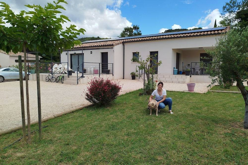 Gîte au couchant 60m2 2 chambres 5 pers 300m de la plage tout confort air-conditioned in Saint-Martin-d'Ardèche, Gorges de l’Ardèche