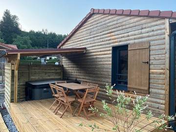 Maison de campagne pour 6 personnes, avec terrasse ainsi que jardin et jacuzzi à Corcieux