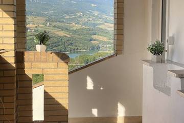 Gîte pour 6 personnes, avec jacuzzi ainsi que jardin et balcon, animaux acceptés à Penne