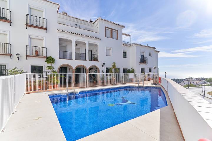 Entire apartment, Apartment "In Balcón de Frigiliana" with Sea View, Shared Pool & Wi-Fi in Frigiliana Road, Frigiliana