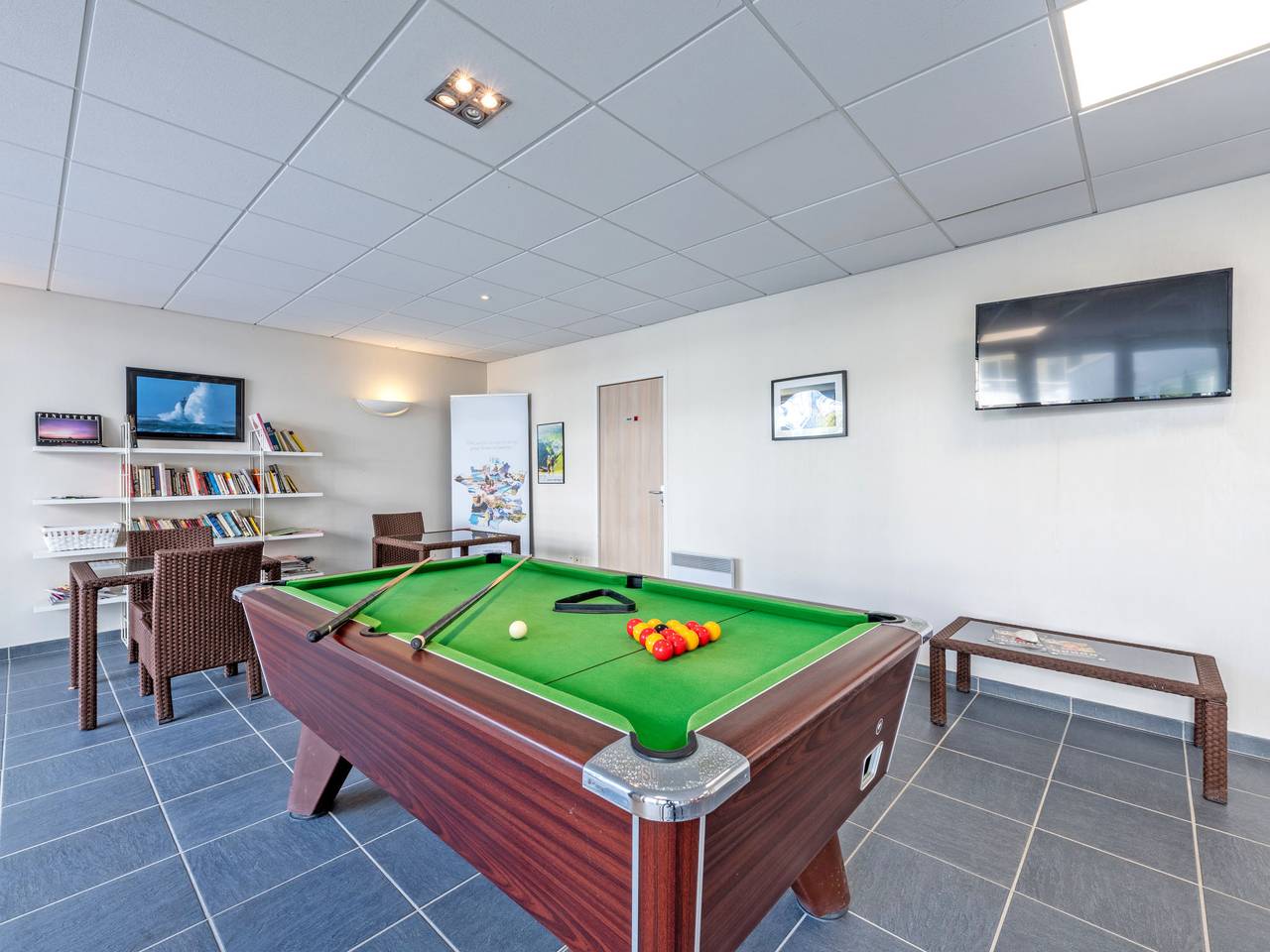 Entire apartment, Domaine de Bertheaume in Plougonvelin, Brest region