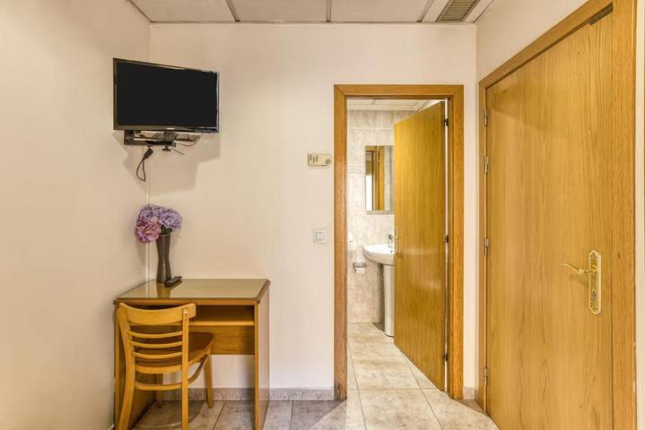 Gîte pour 2 personnes, avec balcon à Figueras - 4