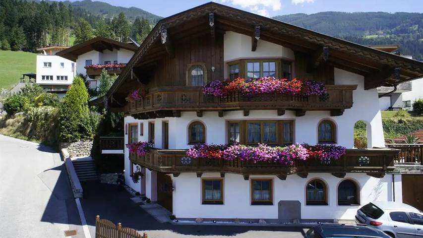 Ferienwohnung für 7 Personen, mit Balkon, mit Haustier in Hart im Zillertal